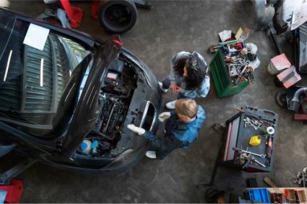 Transformation in the automotive industry: sustainable production models, environmentally friendly approaches, and global competitive dynamics.